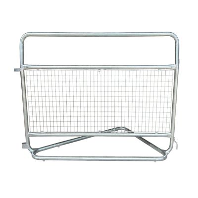 Met Police Barrier