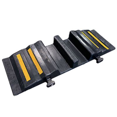 Beschermingsdrempel voor Slangen en Kabels - Open - 850 x 300 x 90mm